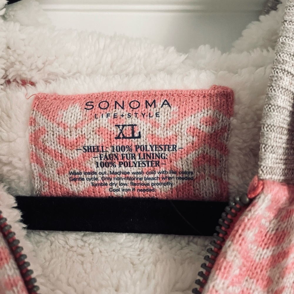 brand new!! XL sonoma pink zip up with a hoodie!! 🌸 - Picture 2 of 3